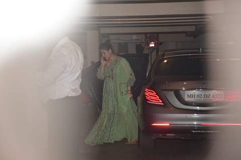 Kareena Kapoor Khan snapped outside her residence