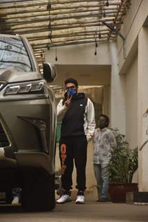 Abhishek Bachchan snapped at dubbing studio in Juhu