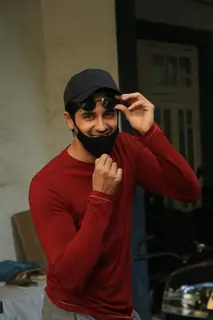 Sidharth Malhotra snapped at Dubbing studio in Bandra