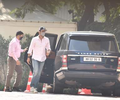 Ranbir Kapoor snapped at YRF studio, Andheri