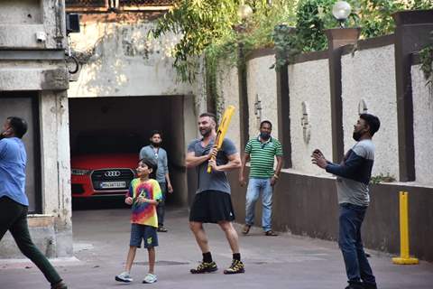 Sohail Khan snapped playing cricket with son!