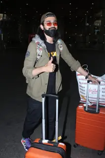 Bhuvam Bam snapped at airport 