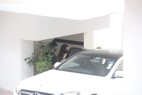 Kaira Adivan spotted Sidharth Malhotra house in Bandra