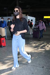 Karishma Tanna snapped at airport