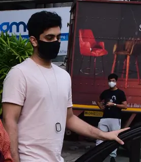 Jaya Bachchan with grandson snapped at Santacruz