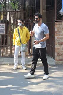 Arjun Rampal snapped outside dubbing studio in Bandra 