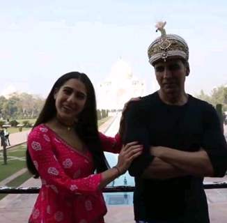 Akshay Kumar and Sara Ali Khan snapped at sets of Atrangi Re...