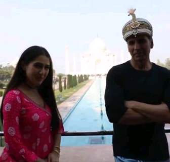 Akshay Kumar and Sara Ali Khan snapped at sets of Atrangi Re...