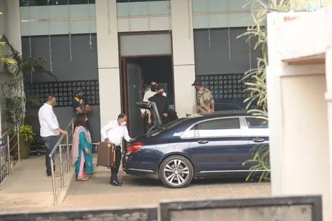 Ranveer Singh and Deepika Padukone return from New Year vacation!