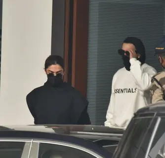 Ranveer Singh and Deepika Padukone return from New Year vacation!