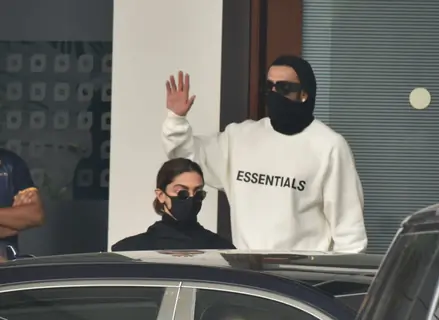 Ranveer Singh and Deepika Padukone return from New Year vacation!