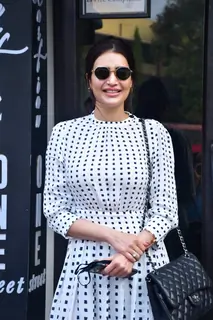 Karishma Tanna snapped at Bastian, Bandra