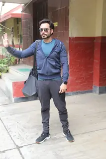Emraan Hashmi snapped at Bandra 