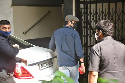 Ranbir Kapoor spotted at clinic