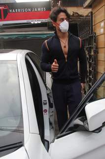 Tiger Shroff snapped at Bandra