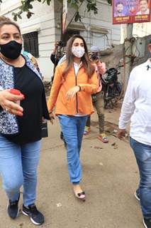 Genelia Deshmukh snapped at Versova Jetty