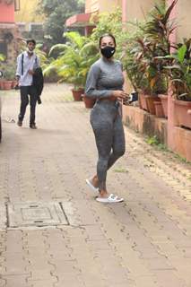 Malaika Arora spotted Diva yoga