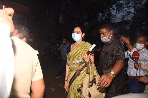 Arjun Rampal's sister Komal Rampal snapped leaving NCB office!