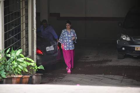 Mommy-to-be Kareena Kapoor Khan spotted in Bandra