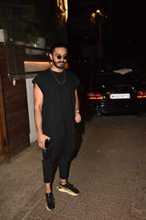 Alaya F snapped with rumored boyfriend Aaishvary Thackeray at Silver Beach Cafe, Bandra