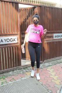 Ananya Panday snapped at yoga class