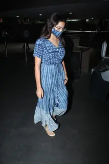 Sara Ali Khan snapped at airport