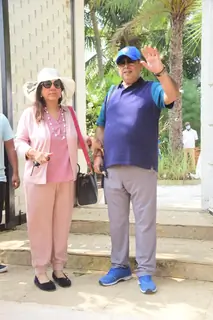 Varun weds Natasha: Dhawan and Dalal family snapped leaving from Alibaug