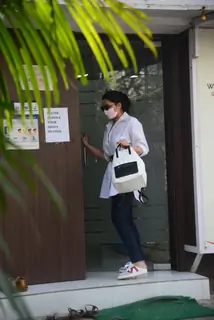 Parineeti Chopra snapped at a clinic in Bandra