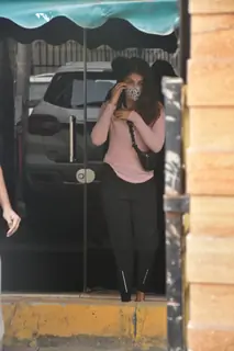 Rhea Chakraborty, brother Showik snapped visiting Gym in Khar