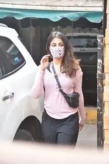 Rhea Chakraborty, brother Showik snapped visiting Gym in Khar