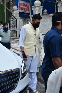 Abhishek Bachchan at Bunty Walia's farther's Chautha