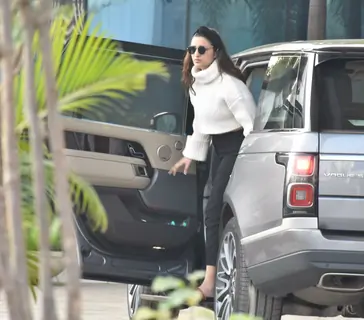 Parineeti Chopra snapped at Andheri