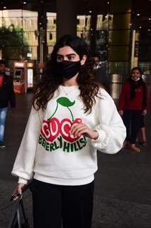 Khushi Kapoor snapped at airport