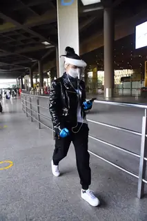 Preity Zinta snapped at airport