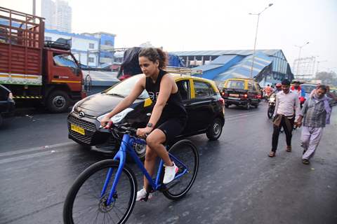 Aisha Sharma spotted at Dadar