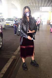 Shruti Haasan snapped at airport