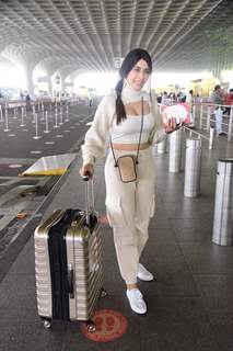Warina Hussain snapped at airport