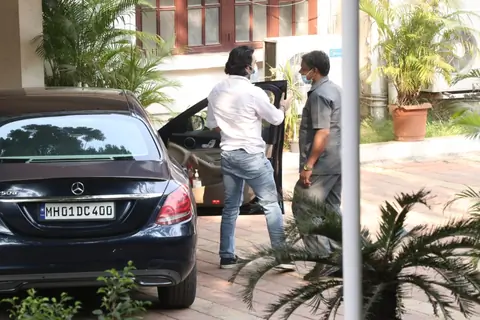 Kapoor Family at late Rajiv Kapoor's chautha in Chembur