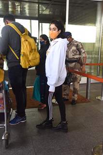 Janhvi Kapoor snapped at airport