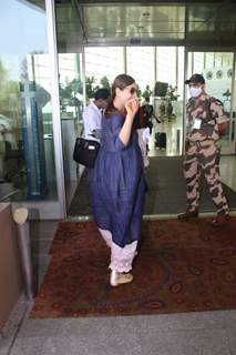 Dia Mirza snapped departing after her wedding!