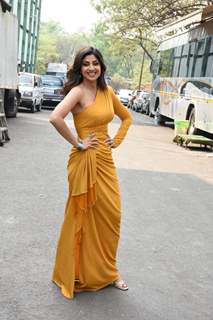 Shilpa Shetty Kundra snapped behind the sets of Super Dancer Chapter 4