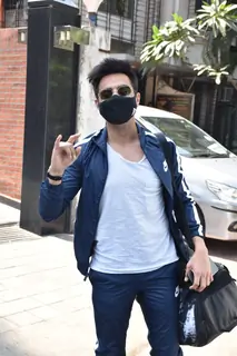 Aparshakti Khurrana snapped at Juhu