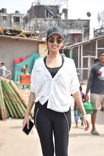 Sonal Chauhan snapped at Versova Jetty