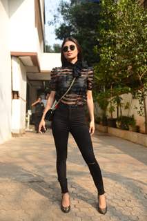 Mouni Roy snapped at West View, Khar