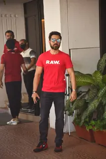 Emraan Hashmi snapped at Anand Pandit's office in Juhu
