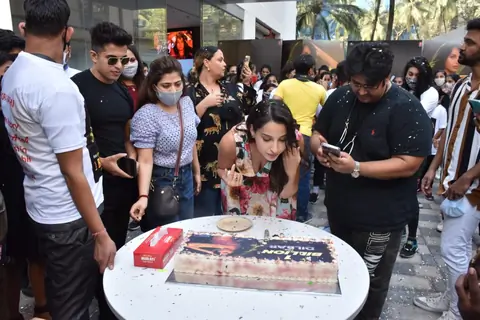 Nora Fatehi's Dilbar success bash!