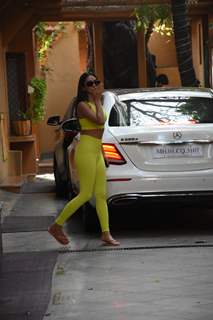 Kiara Advani snapped at a dance class in Andheri