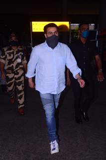 Sunny Deol spotted at airport