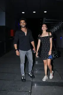 Lovebirds Kriti Kharbanda and Pulkit Samrat snapped in Bandra