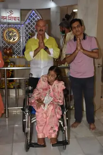 Rakesh Roshan and family attend Shivratri Puja in Panvel! 